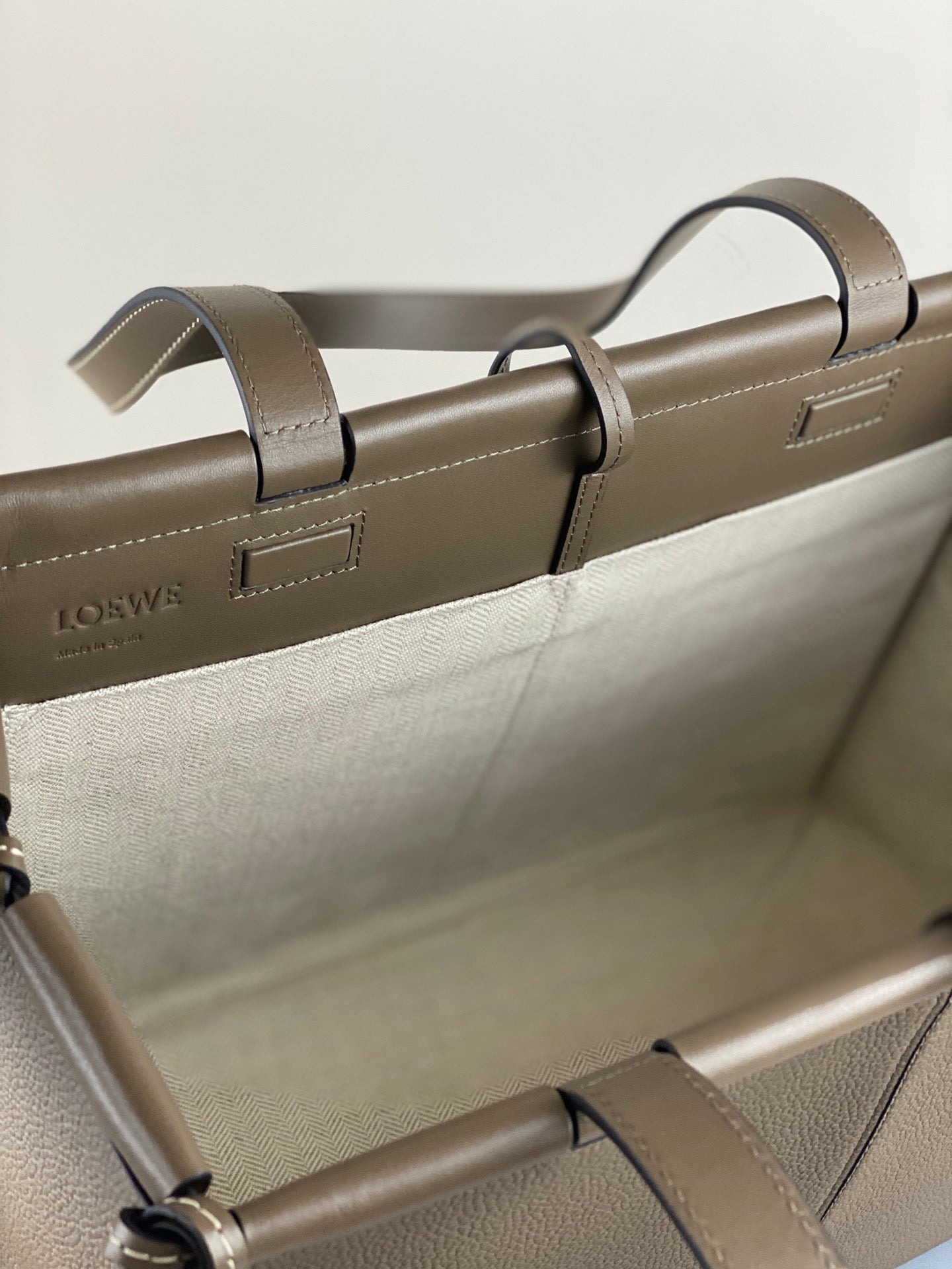 羅L威-Cushion tote 小號