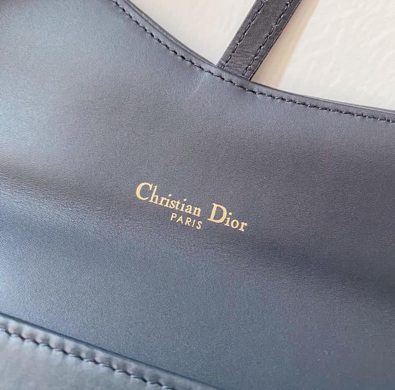Dior Saddle 馬鞍系列 二合一鏈條包