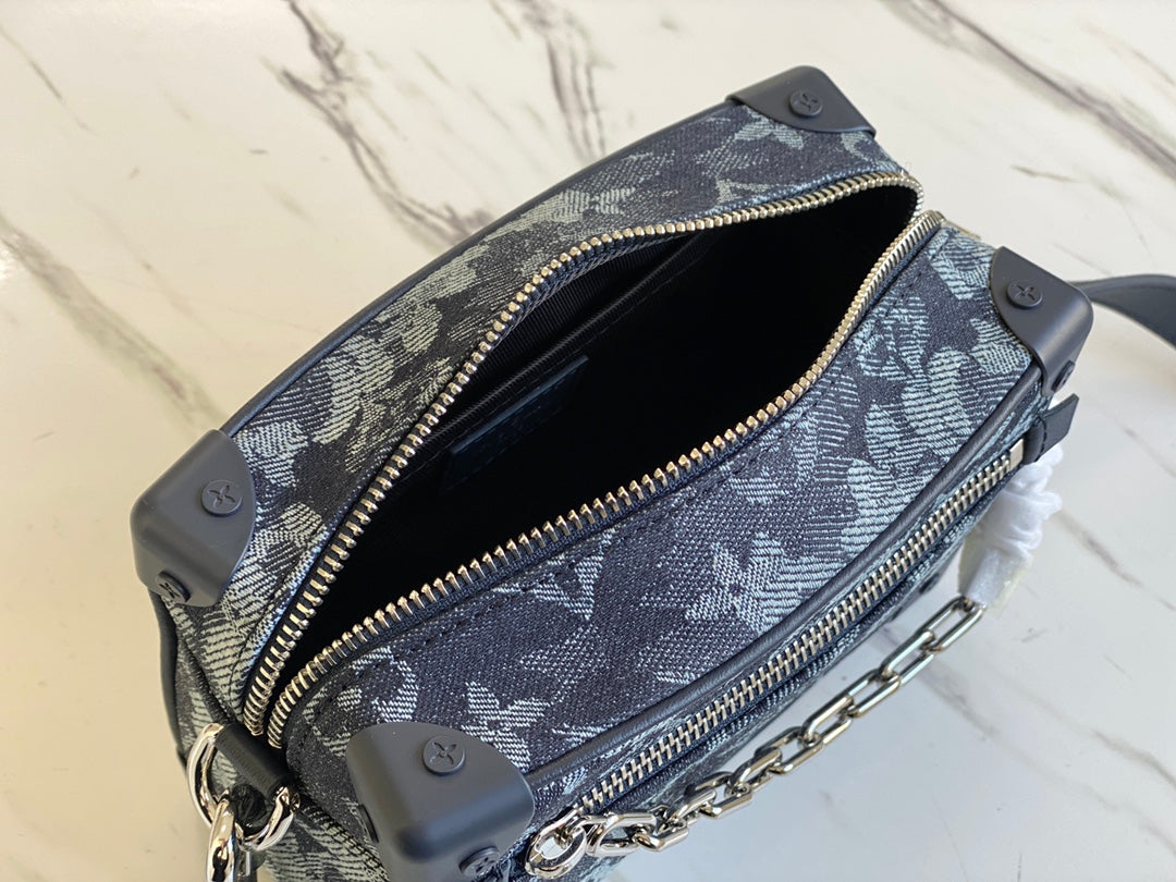 M80033 路L家-Mini Soft Trunk 鏈條包