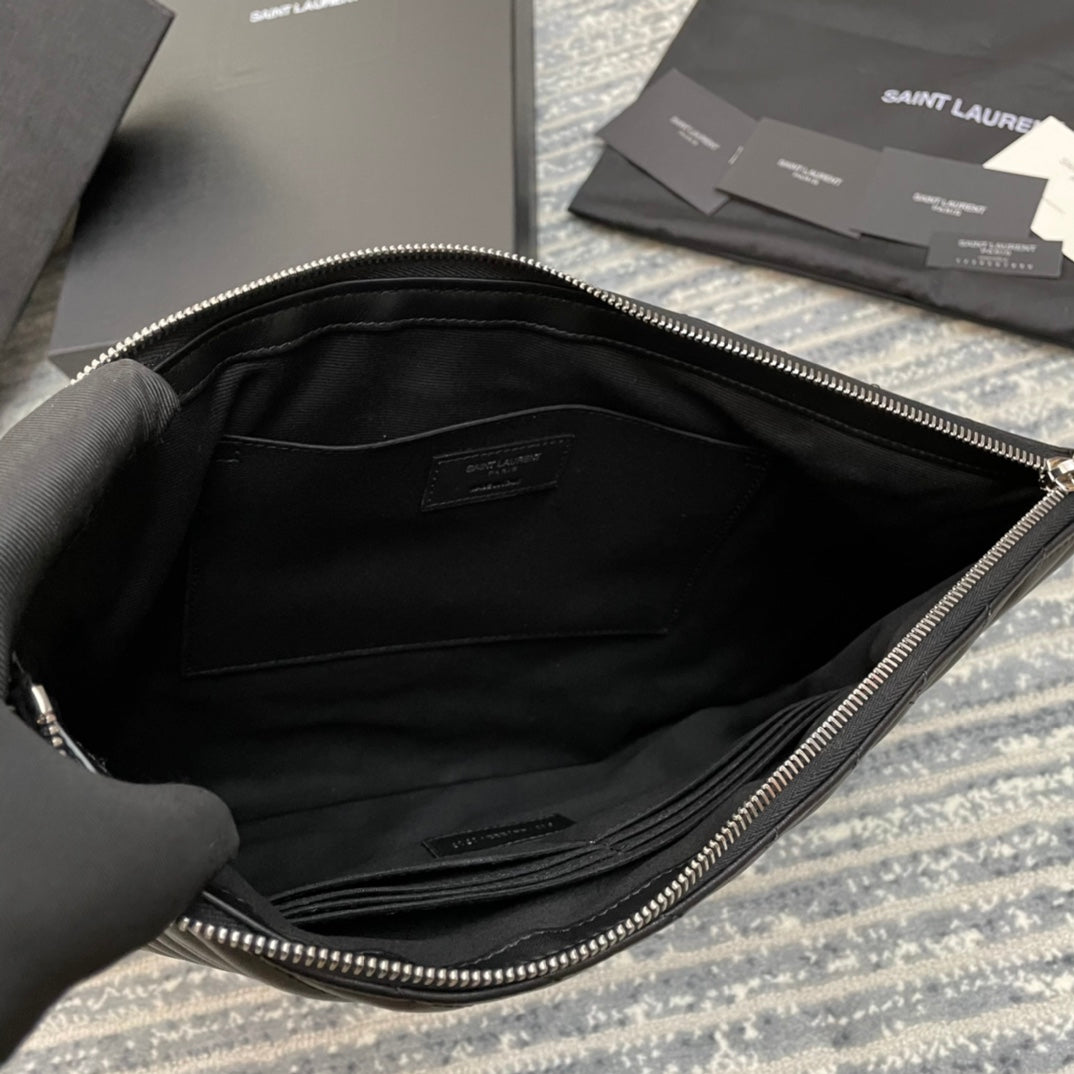 YSL MONOGRAM 大號手拿包-黑色小牛皮銀扣-36cm