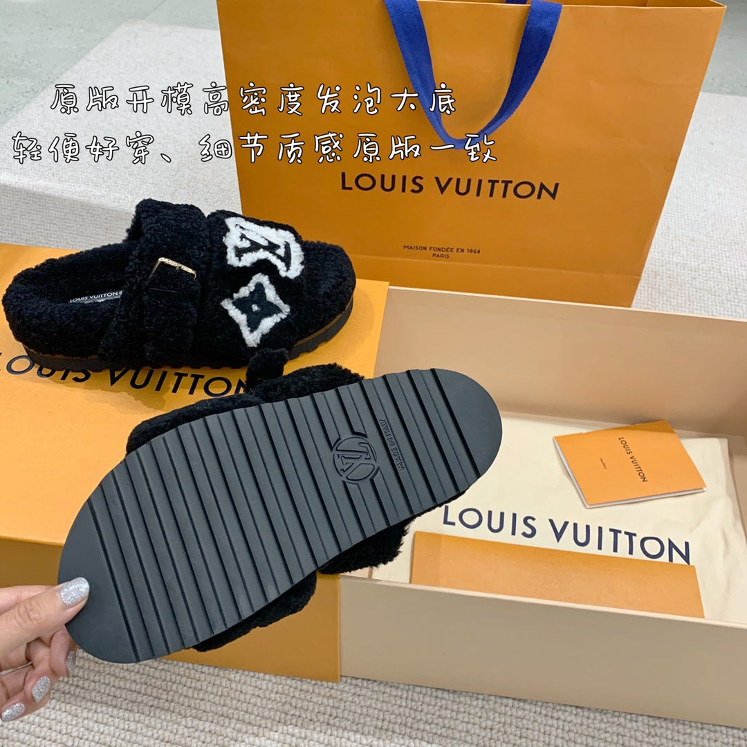 路L家-Paseo Comfort 系列 泰迪毛毛拖鞋 黑色