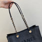 Chanel 中號黑色沙灘包
