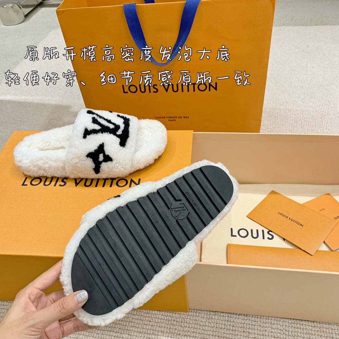 路L家-Paseo Comfort 系列 泰迪毛毛拖鞋 白色