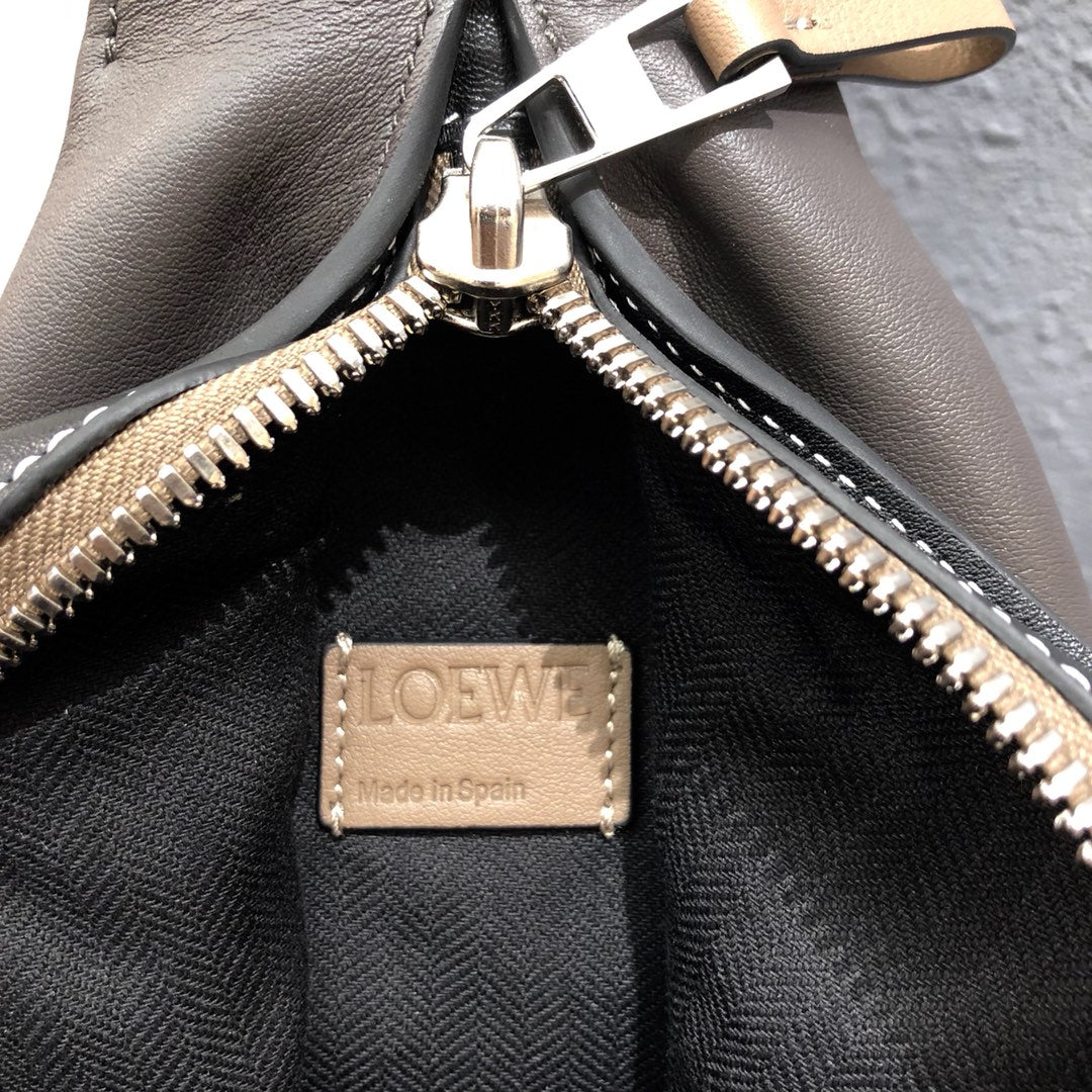 Loe-anton bag 肩背包 後背包 咖色