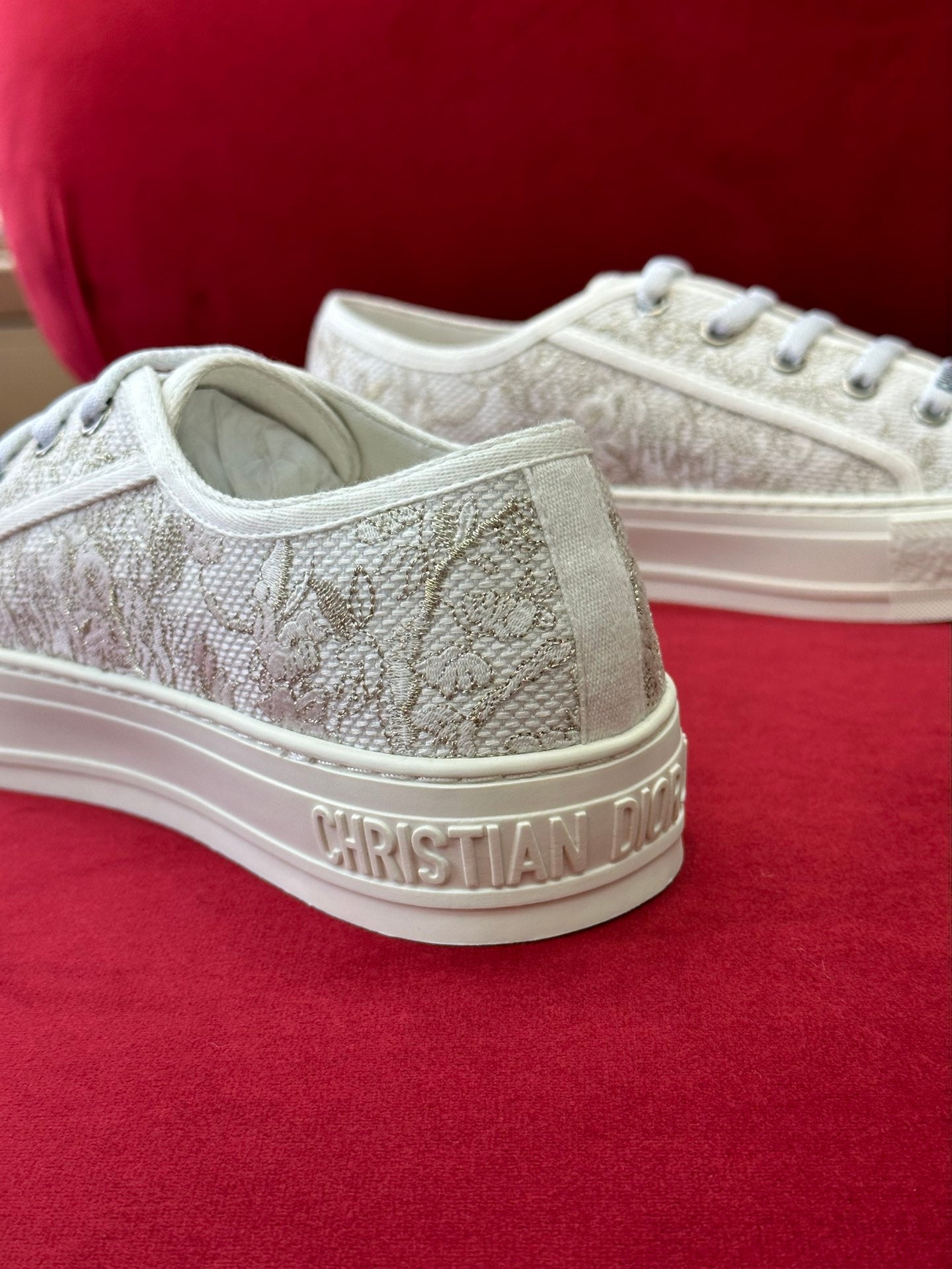 迪D家-2023春夏新顏色 刺繡板鞋 白色