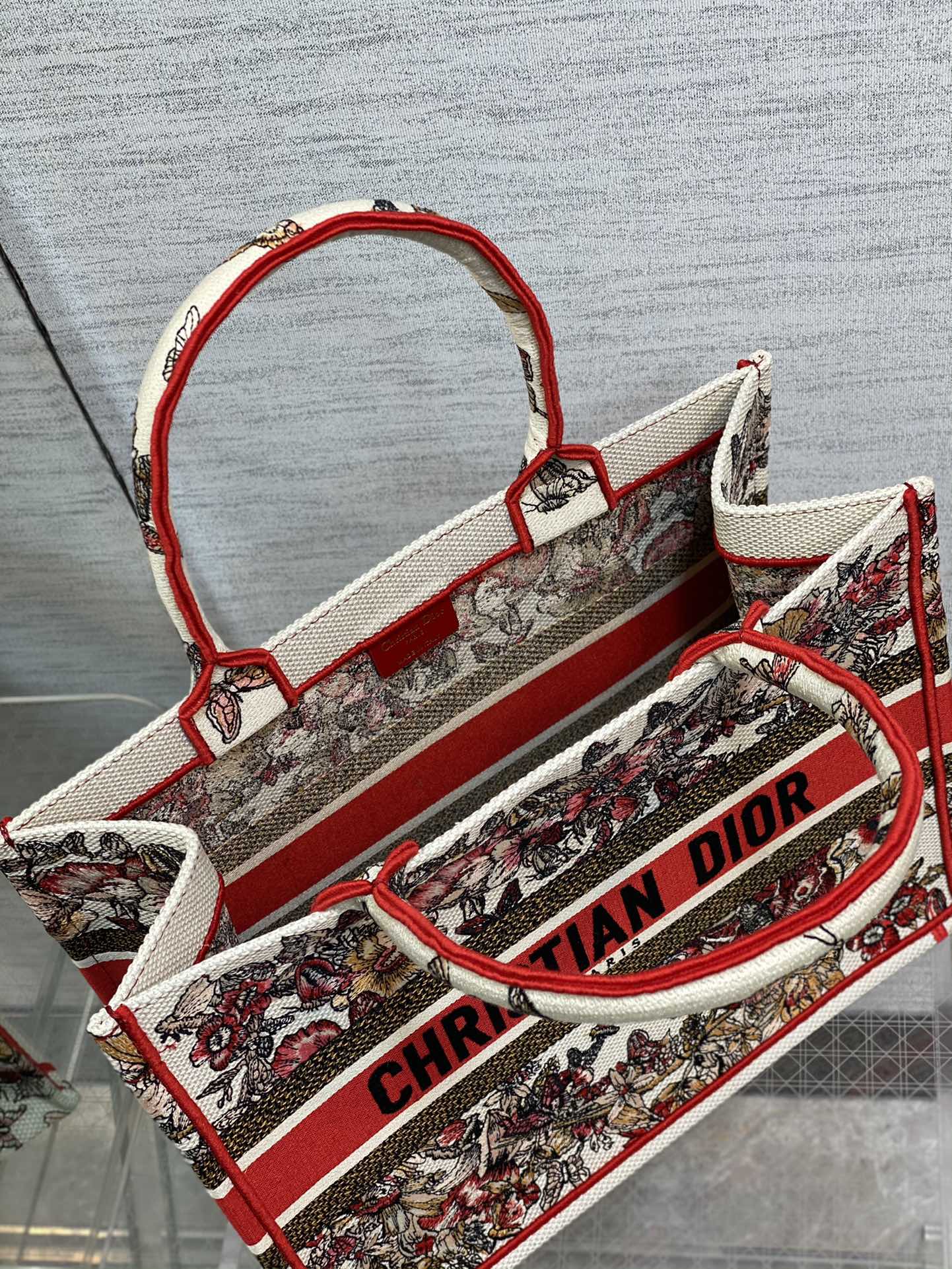 Dior Book Tote-小號36.5cm-蝶戀花刺繡
