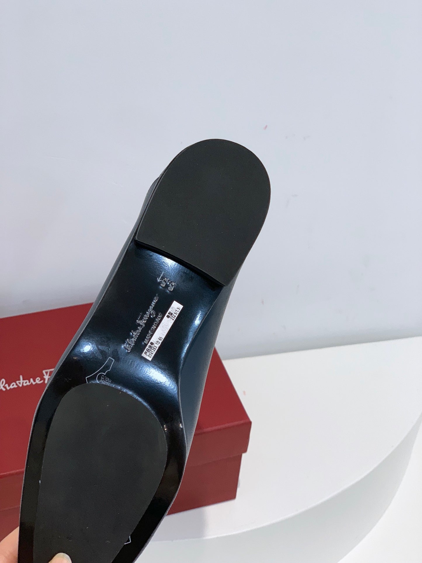 Salvatore Ferragamo鞋-菲拉格慕 經典Gancini扣 小方頭 樂福鞋