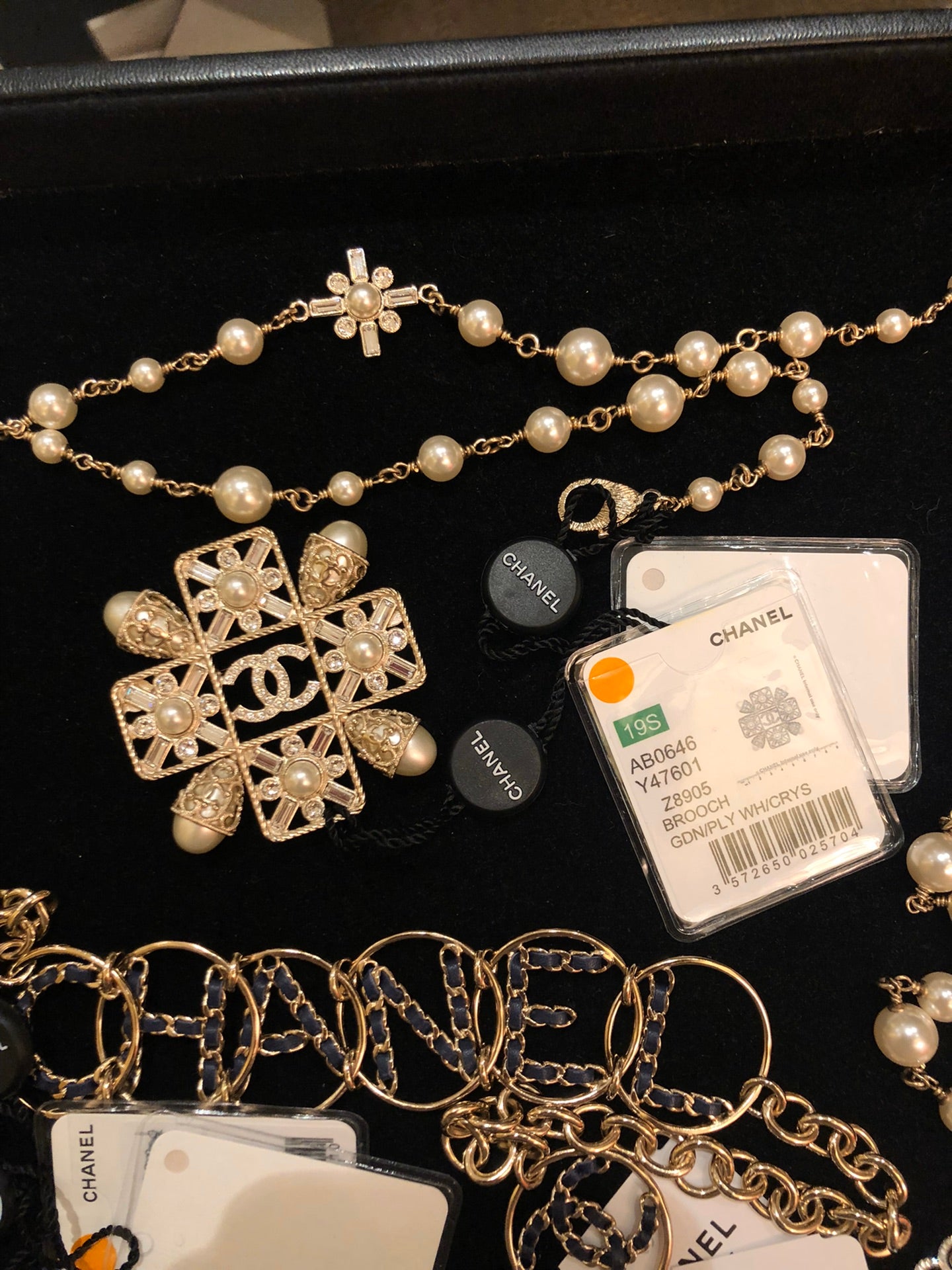 Chanel 胸針
