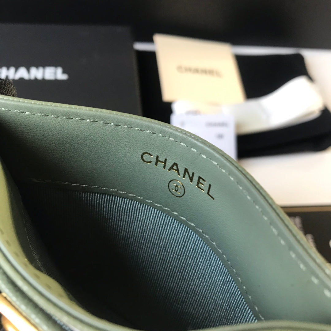 Chanel Leboy系列卡包