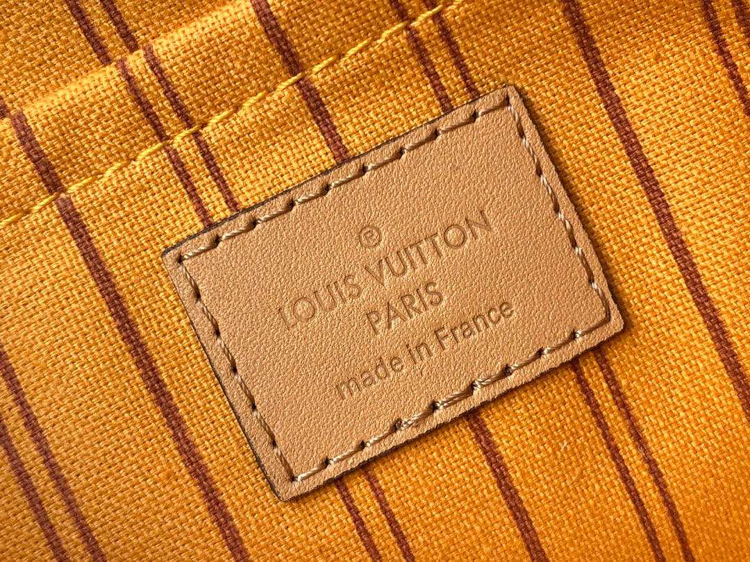 N50047 路L家-Neverfull 經典手袋 白格