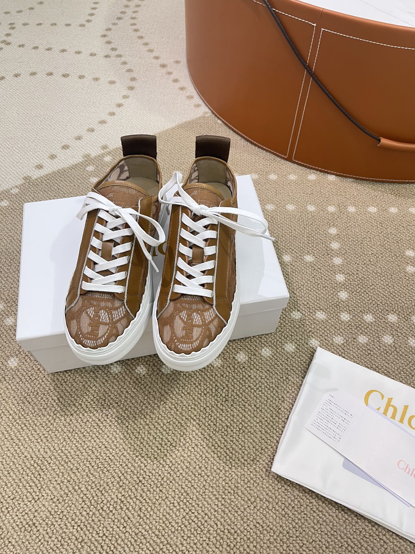 克羅C-蕾絲刺繡帆布鞋（尺碼35-40、41訂製）