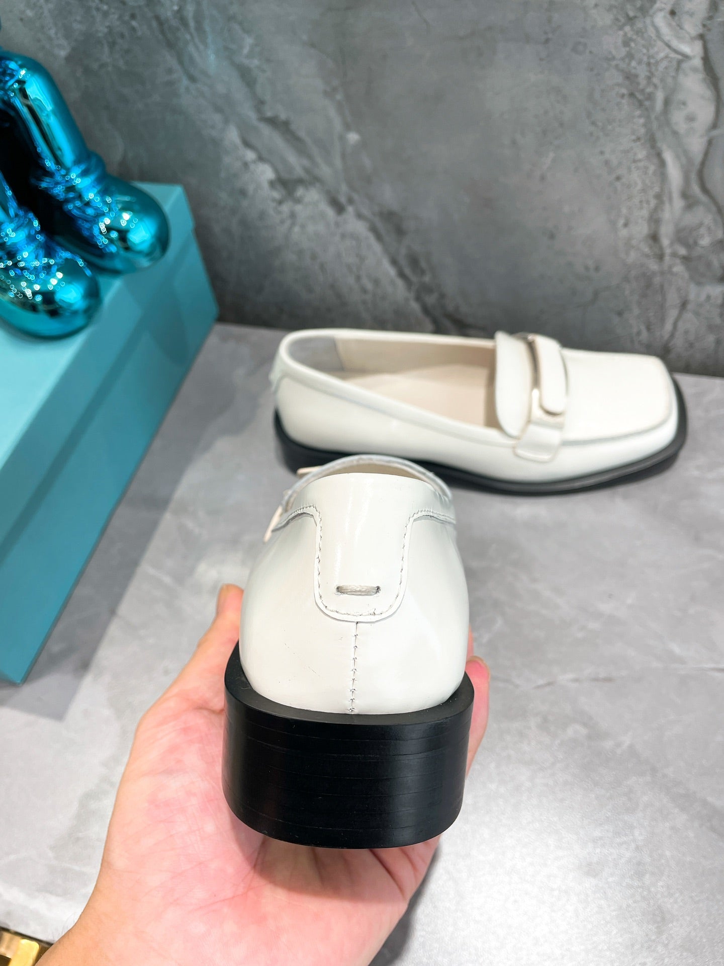 Prada鞋-Prada 方頭皮鞋（白）