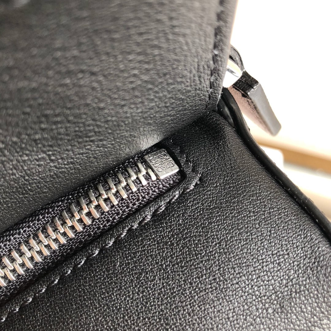 羅L威-Puzzle bag 小牛皮 中號