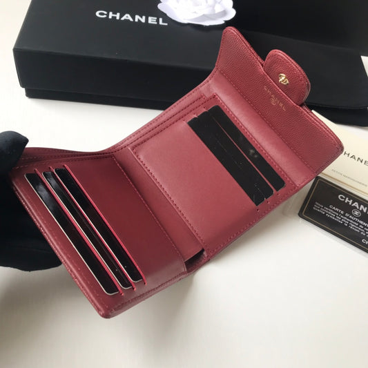 Chanel 三折短夾-紅色球紋皮金釦