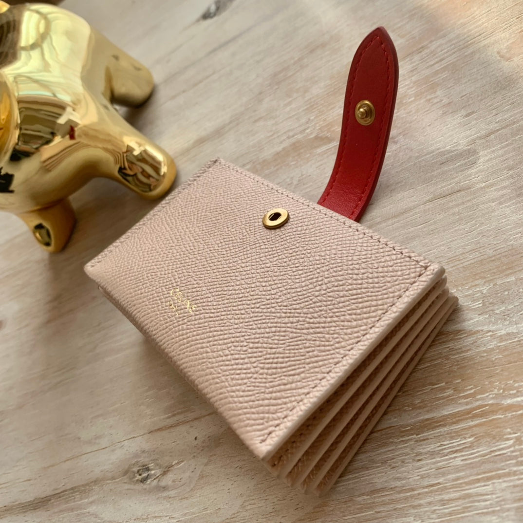 Celine 粒面牛皮風琴卡包