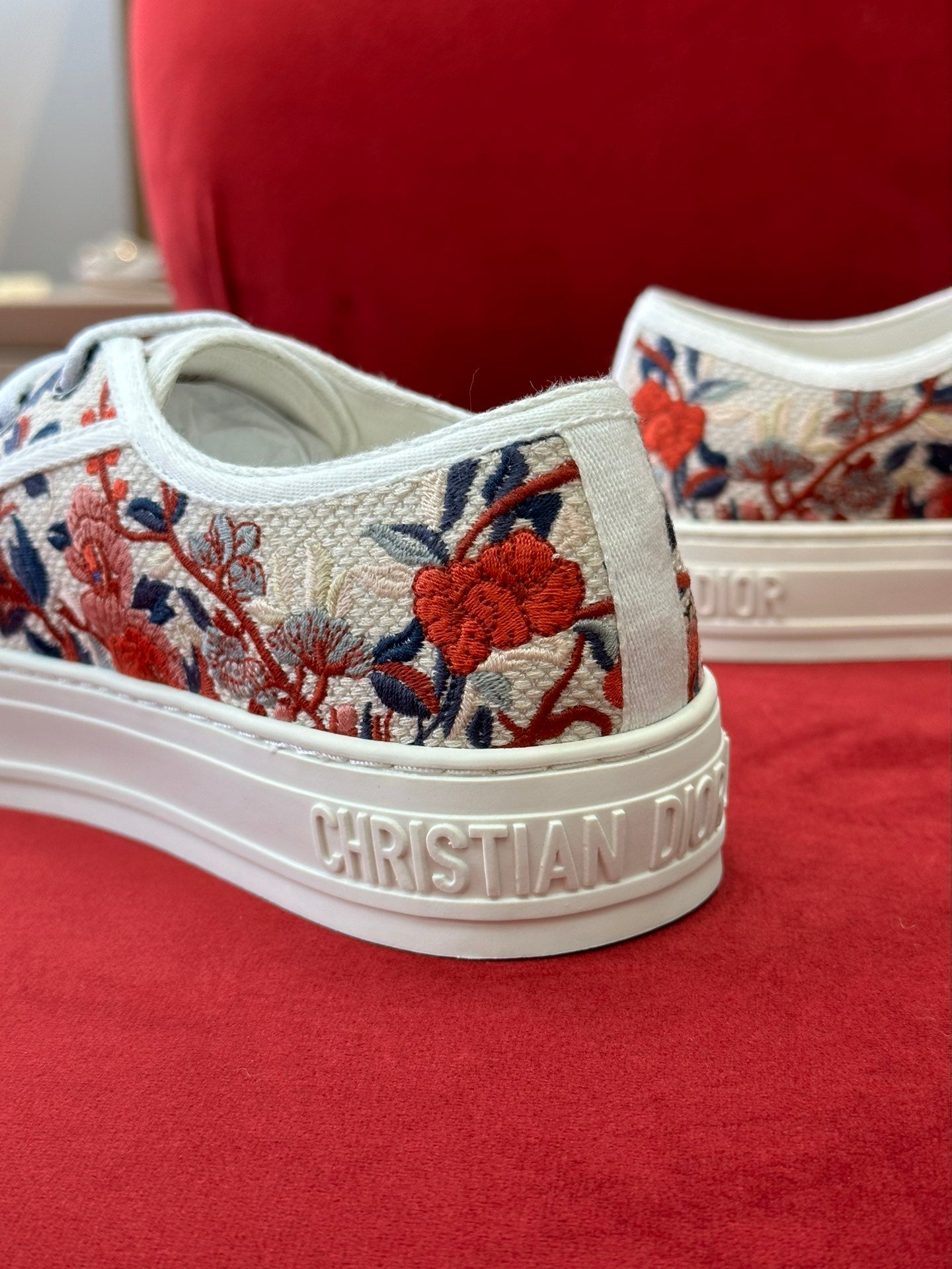 迪D家-2023春夏新顏色 刺繡板鞋 滿版花款