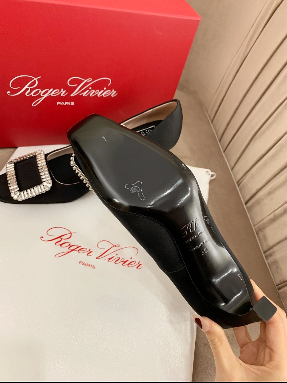 RV 7.5cm方頭香蕉跟-絲絨鑽扣-黑