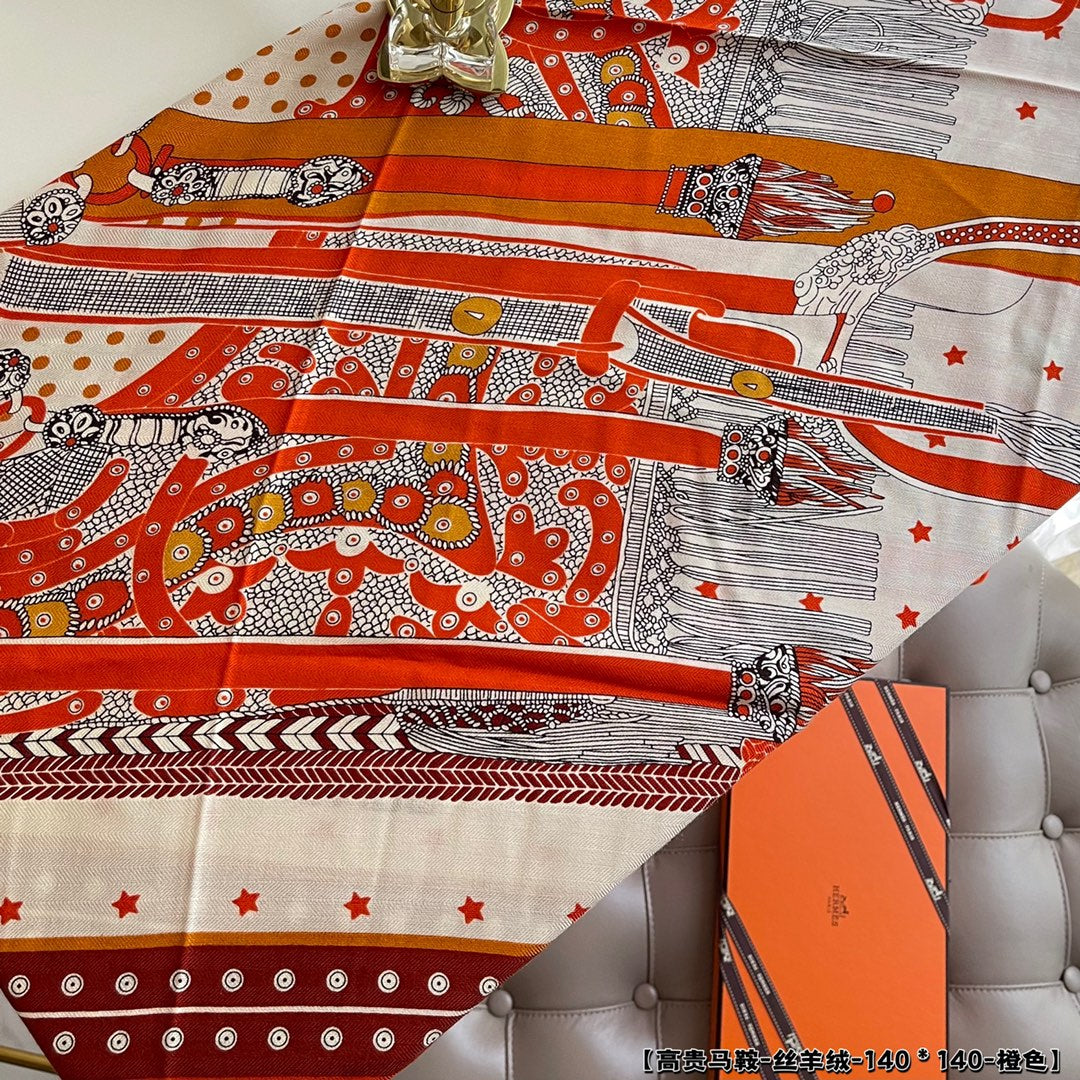 小愛款-高貴馬鞍 140真絲羊絨方巾