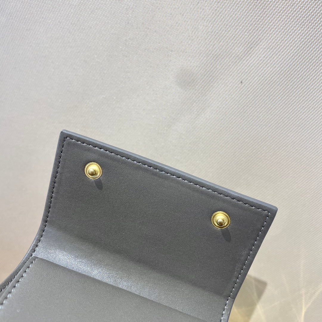 Celine STRAP 小號粒面三折短夾