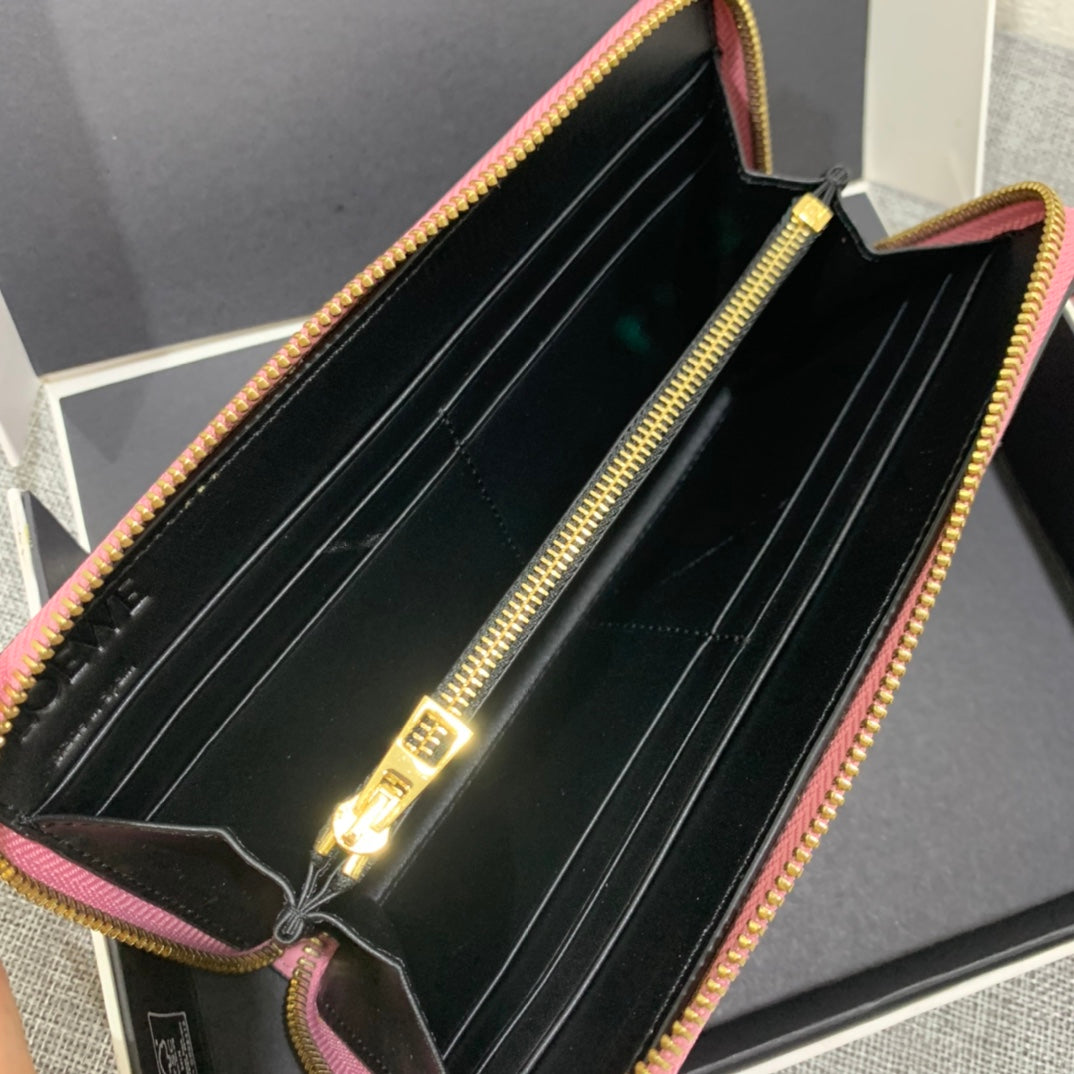 Loewe Puzzle zip around wallet 拉鍊長夾