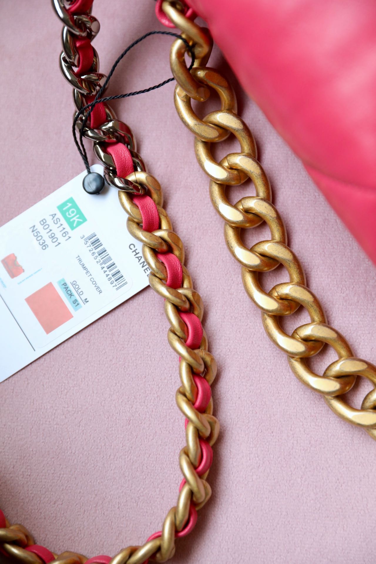 Chanel 19Bag-中號唇膏粉