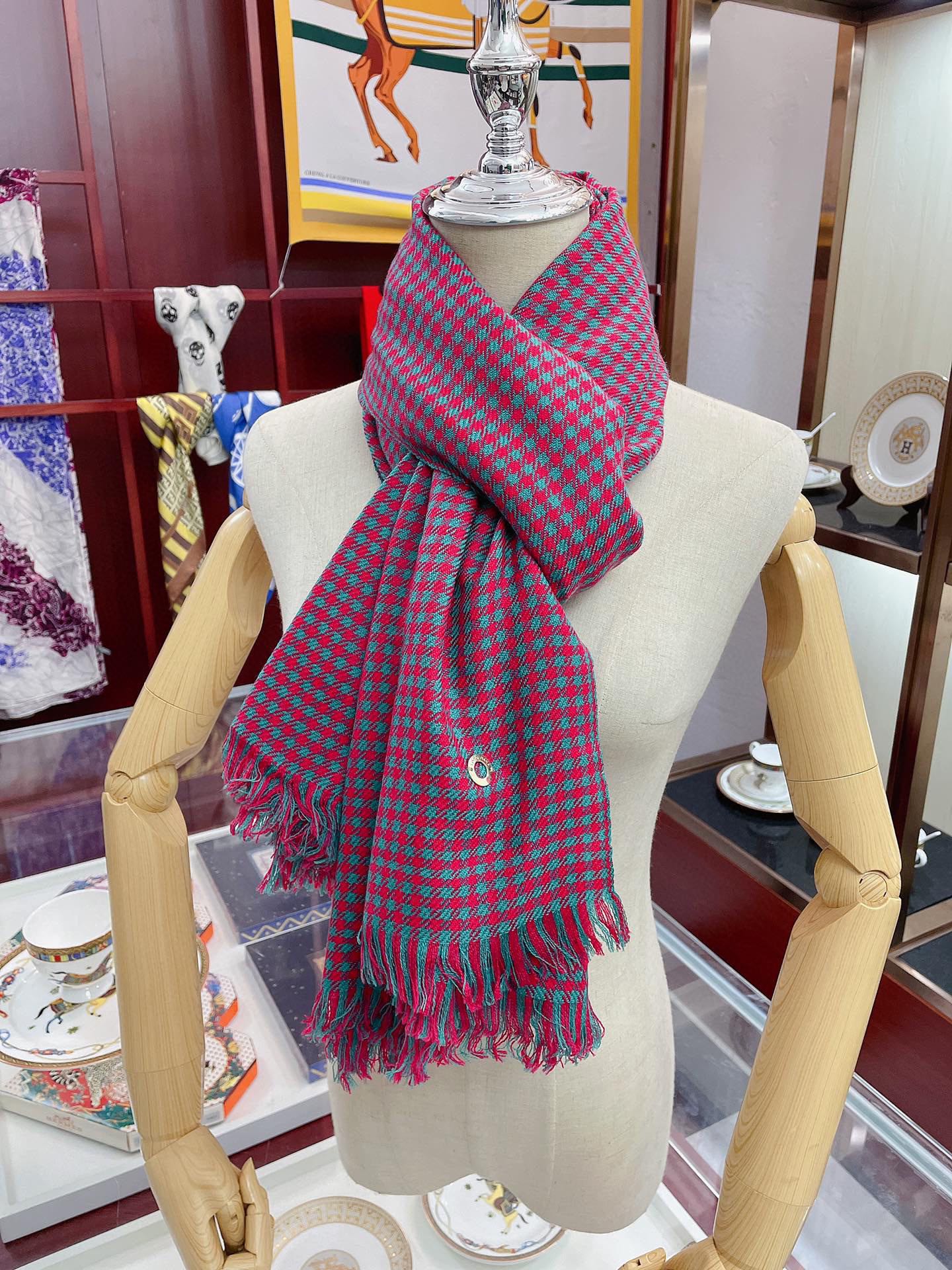 Loro Piana 山羊絨千鳥格圍巾