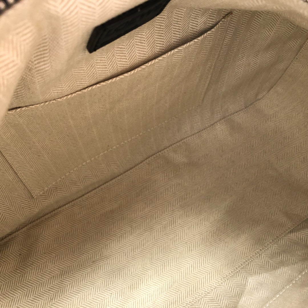 羅L威-Puzzle bag 小牛皮 中號