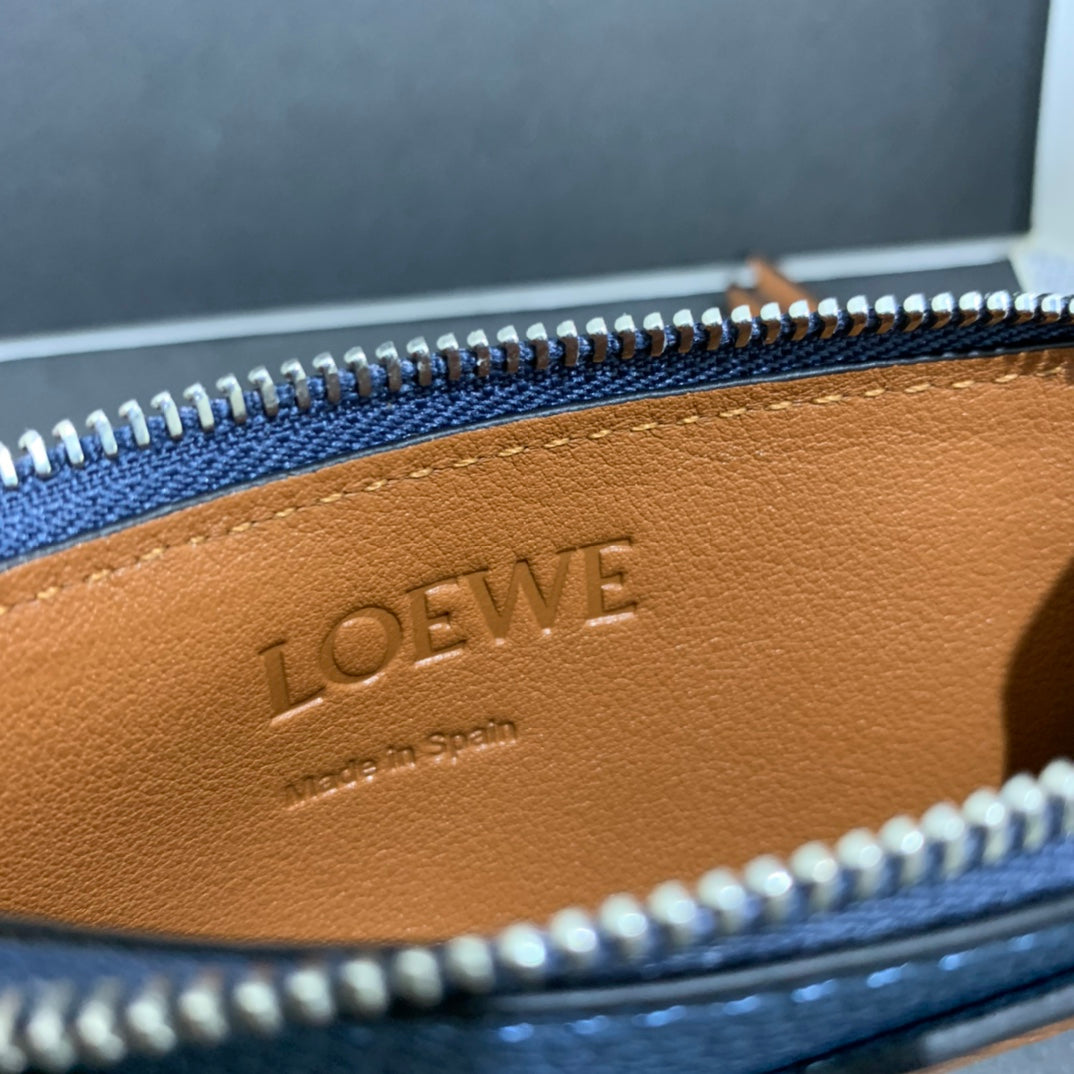 Loewe 拉鍊小卡包