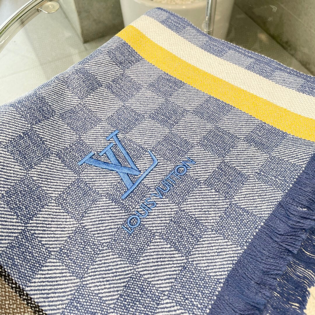 路L家-頂級羊絨圍巾 180*32cm 100%羊絨 淺藍色
