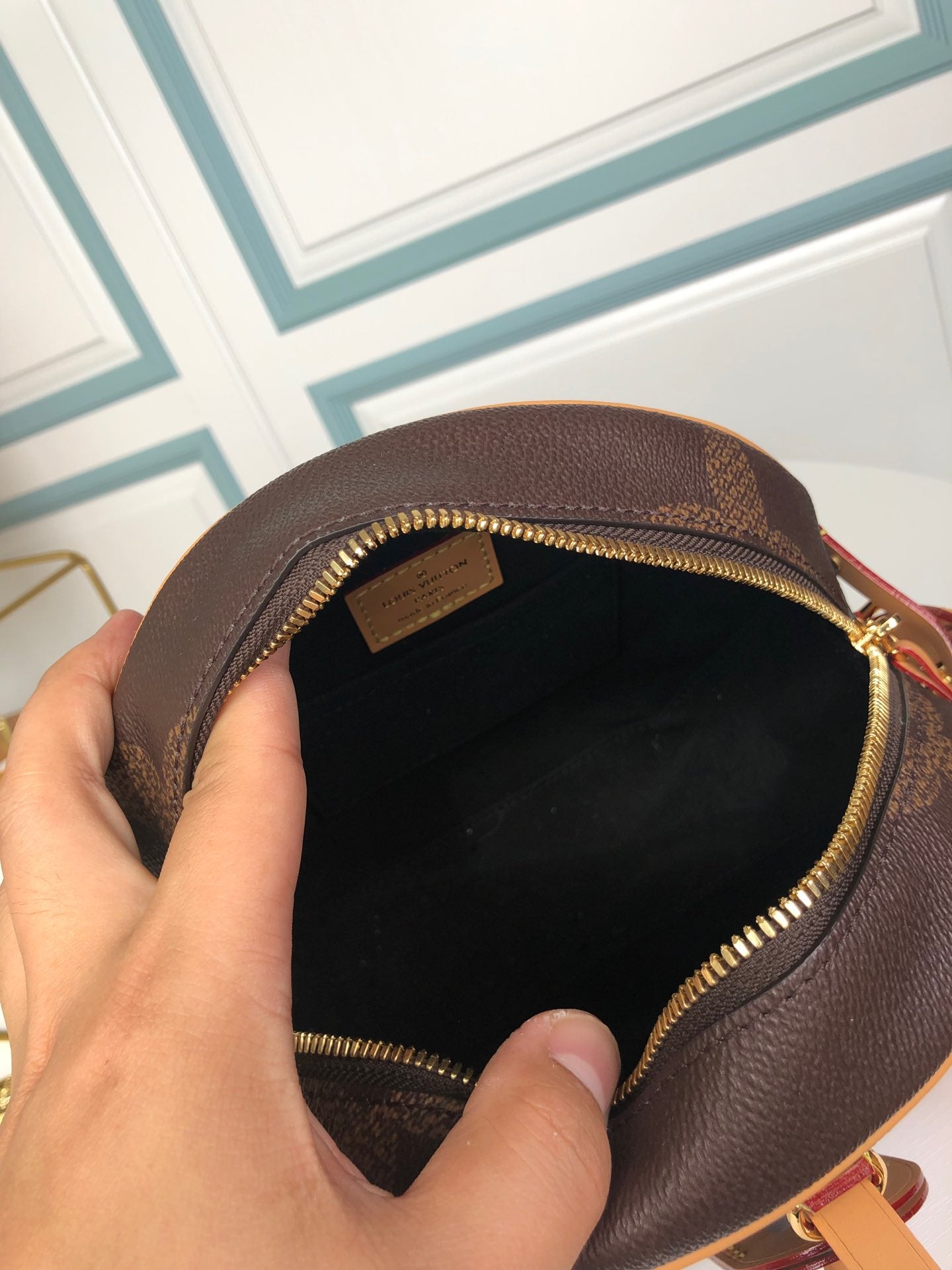 M44604 路L家-BOITE CHAPEAU SOUPLE 軟圓餅包