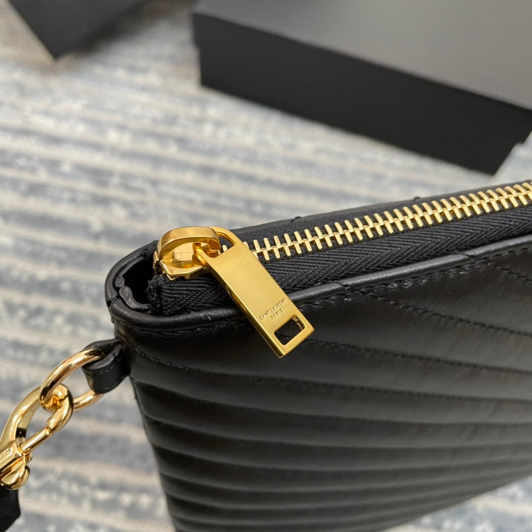 YSL MONOGRAM 大號手拿包-黑色小牛皮金扣-36cm