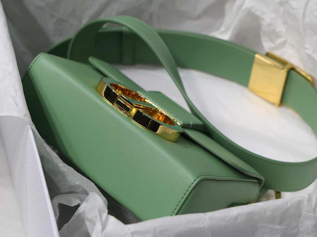 Dior 蒙田 Mini Box 珐瑯扣-17.5cm-薄荷綠
