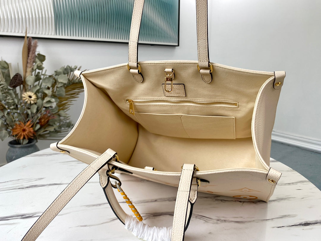 LV M45717 香草黃 By The Pool 膠囊系列 OnTheGo MM中號 Tote 包