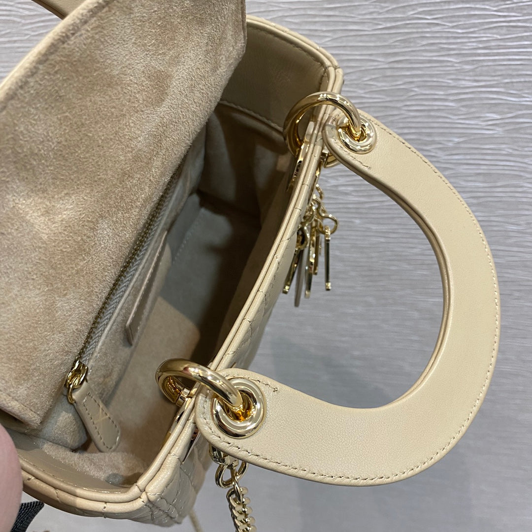 Dior-Mini Lady Dior手袋-三格黛妃-17cm-熔岩棕珐瑯扣