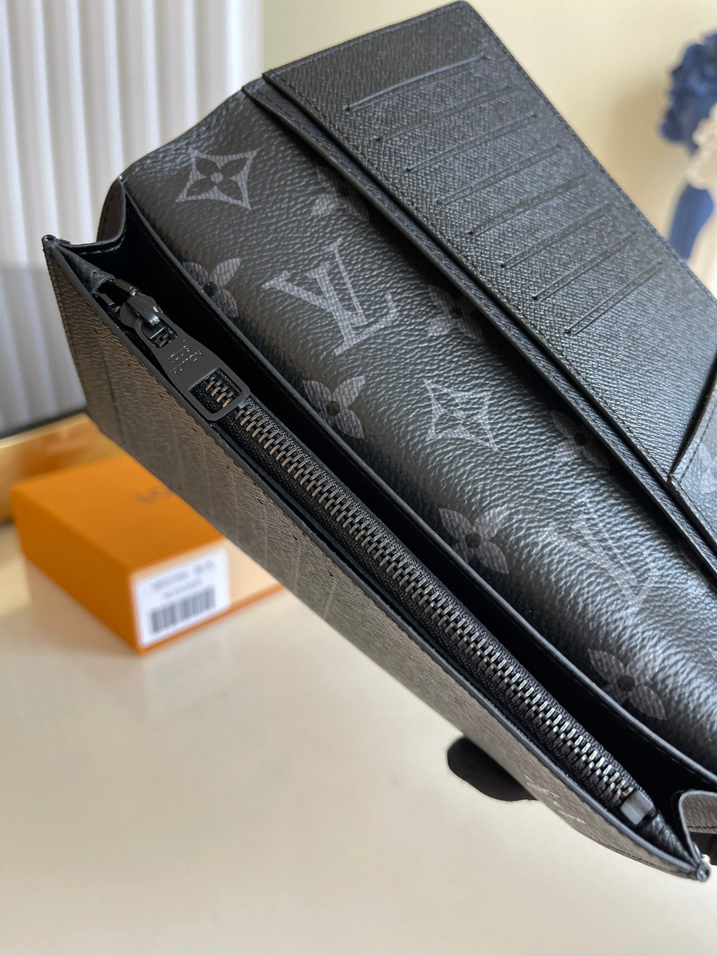 LV M80788 藍色水波紋新款男士長夾