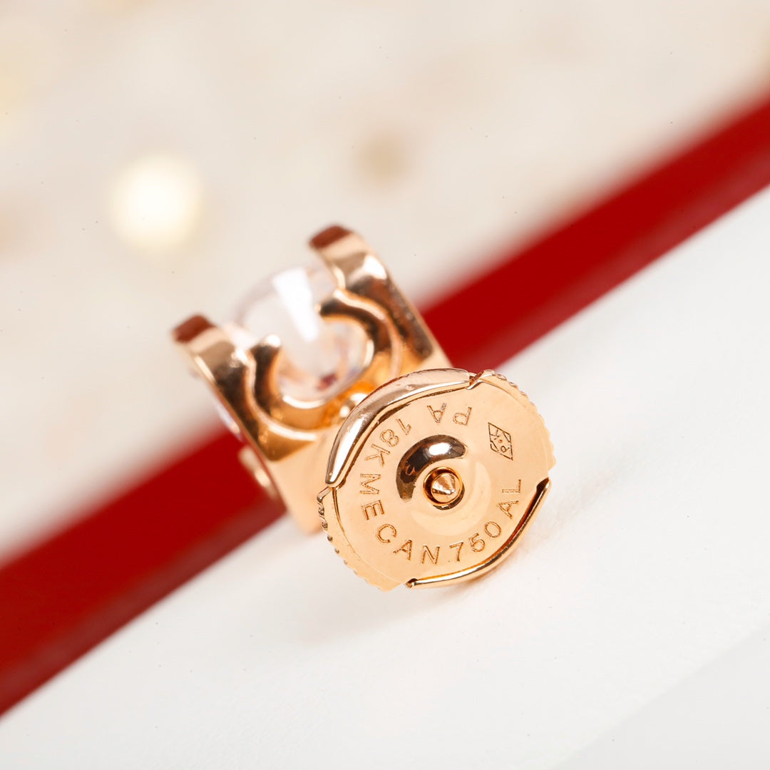 Cartier 牛角鑽石耳環-60分/一克拉