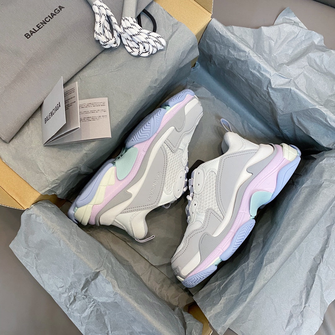 Balenciaga 巴黎世家-Triple S 老爹鞋