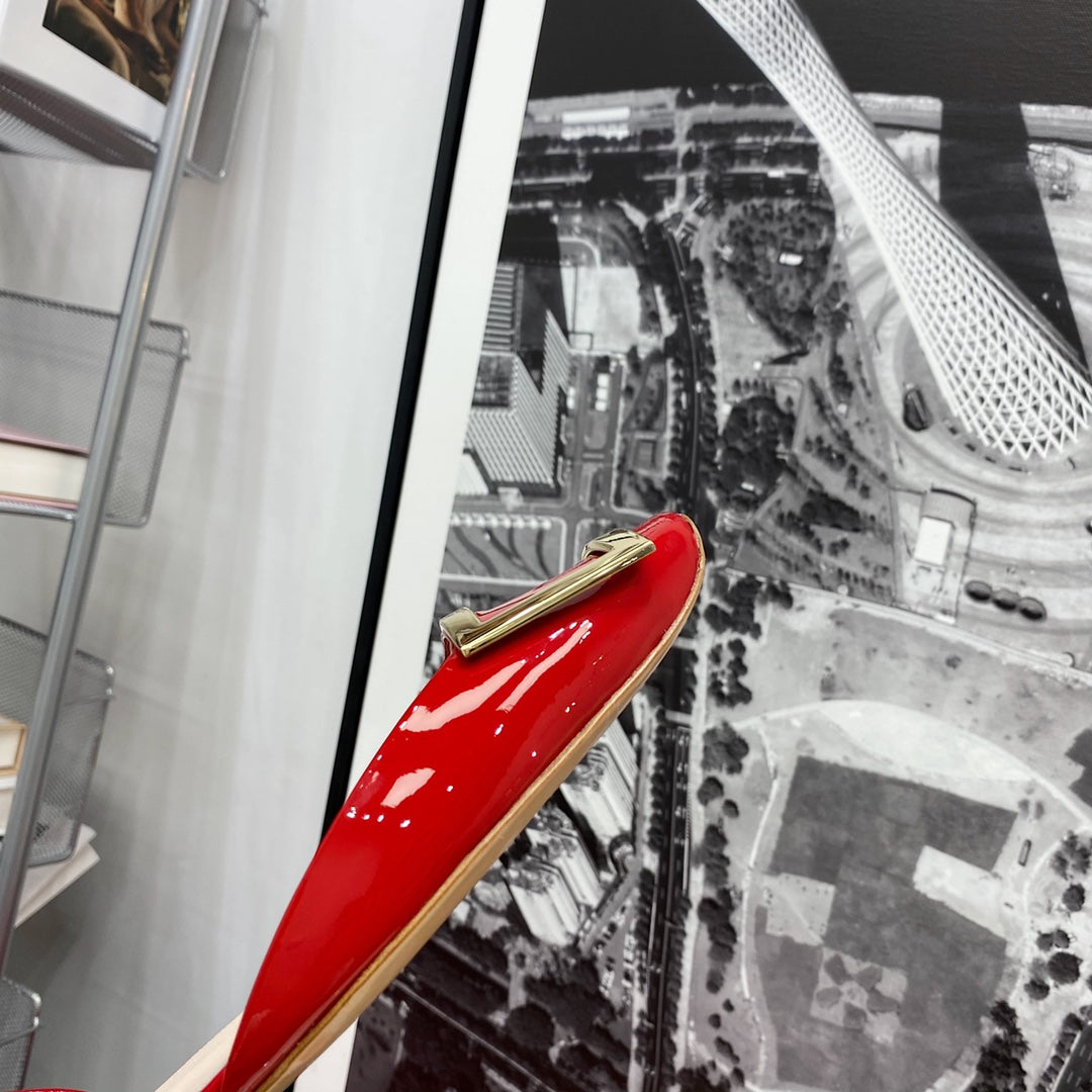 RV 平底中空方頭-紅