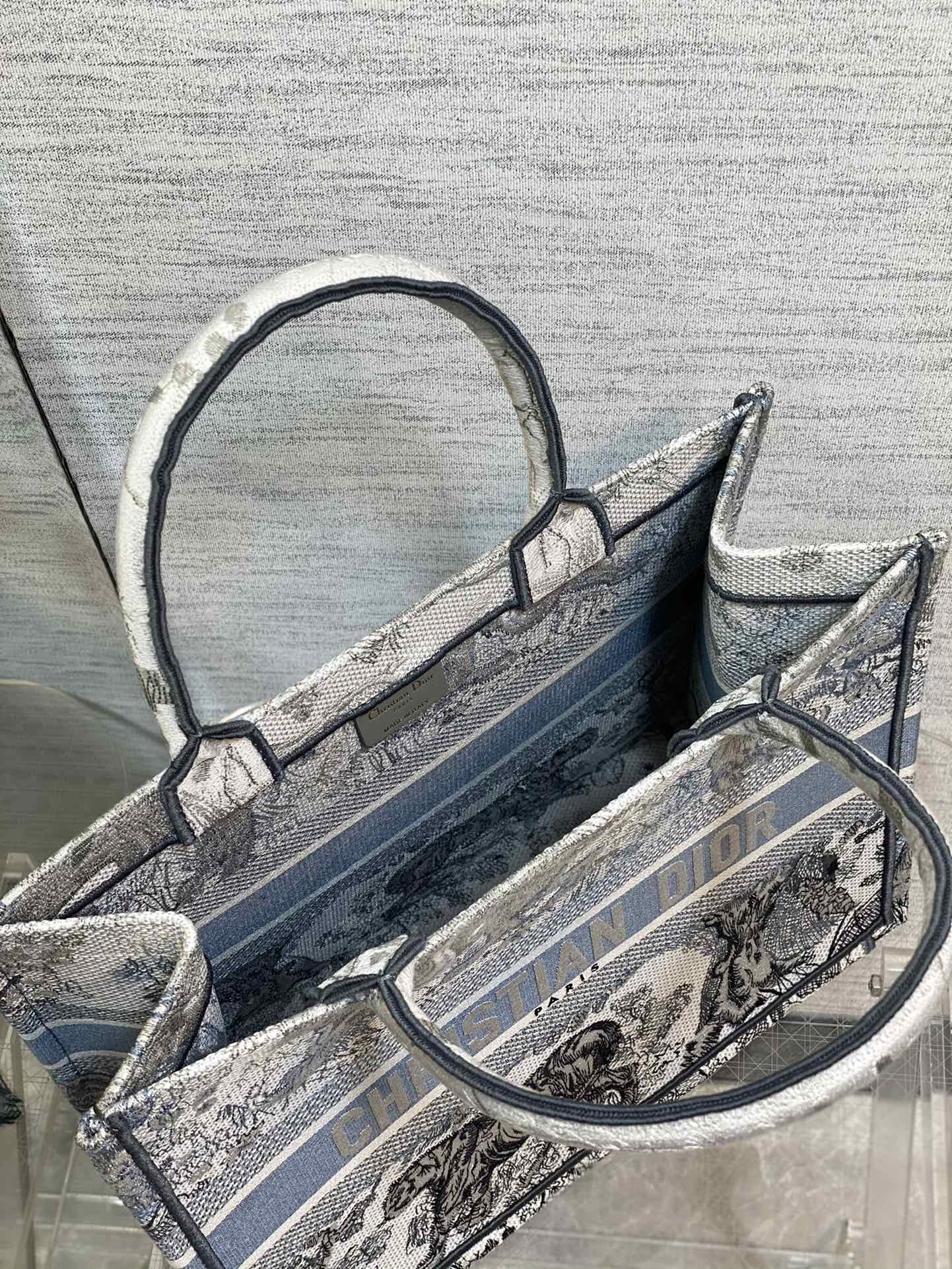 Dior Book Tote-小號36.5cm-漸變老虎