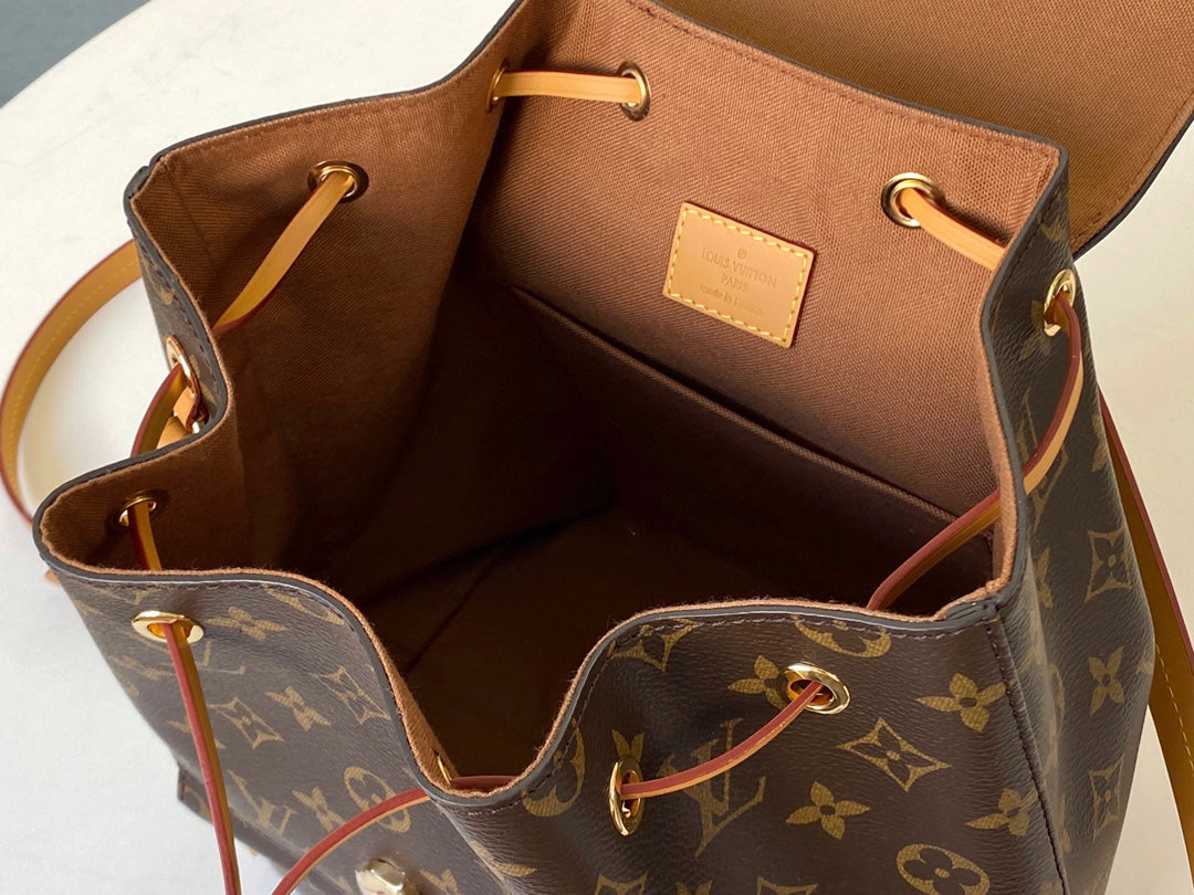 LV M45501 Montsouris 小號雙肩包