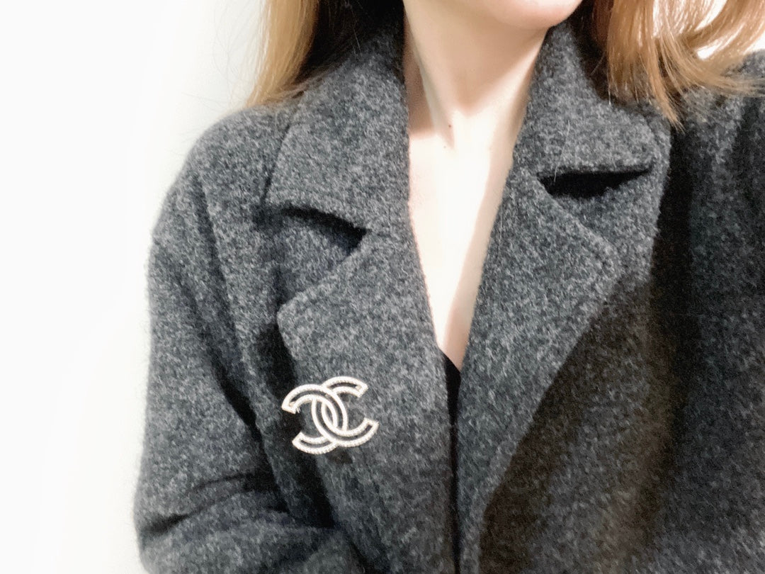 Chanel 胸針