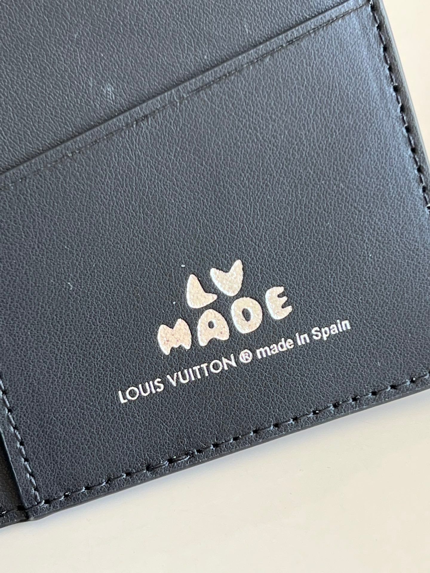 LV M66540 牛仔黑長夾