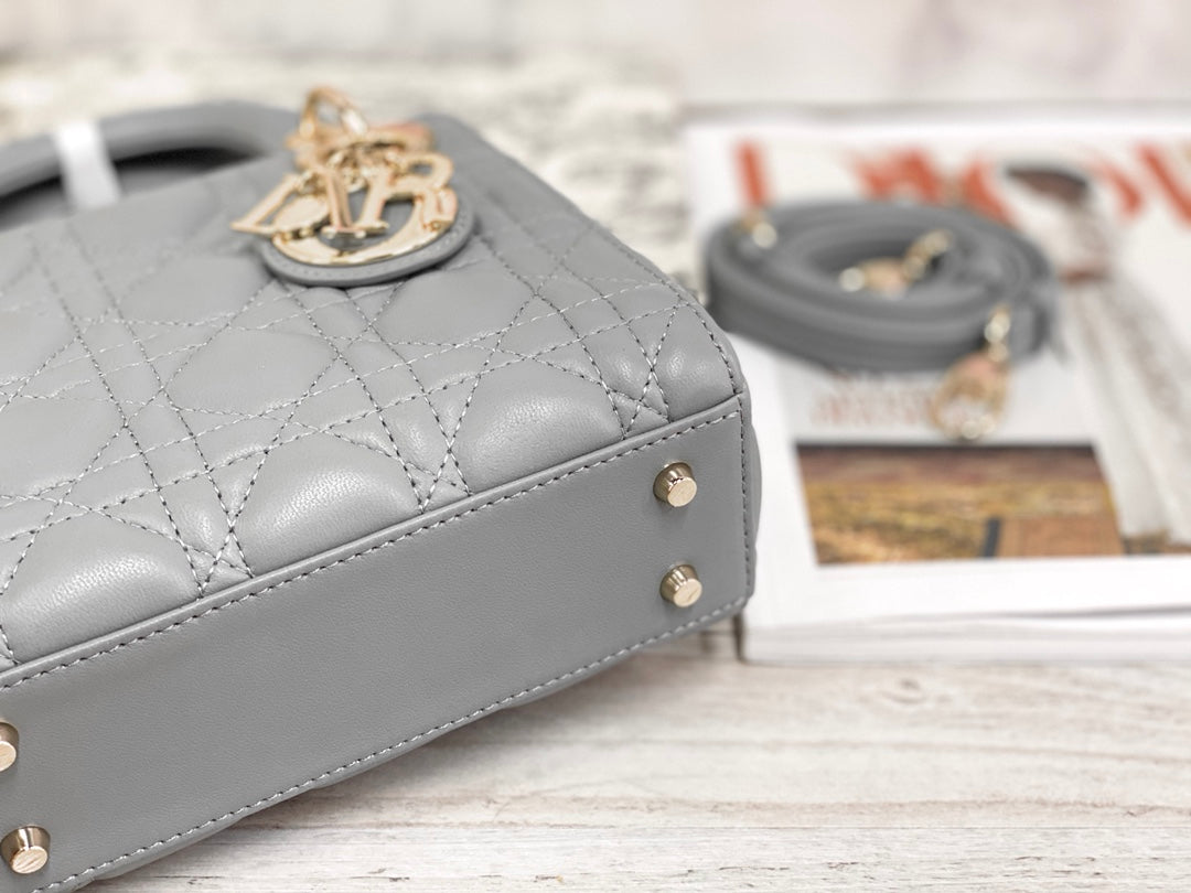 Dior-Mini Lady Dior手袋-三格黛妃-17cm-石灰色金扣