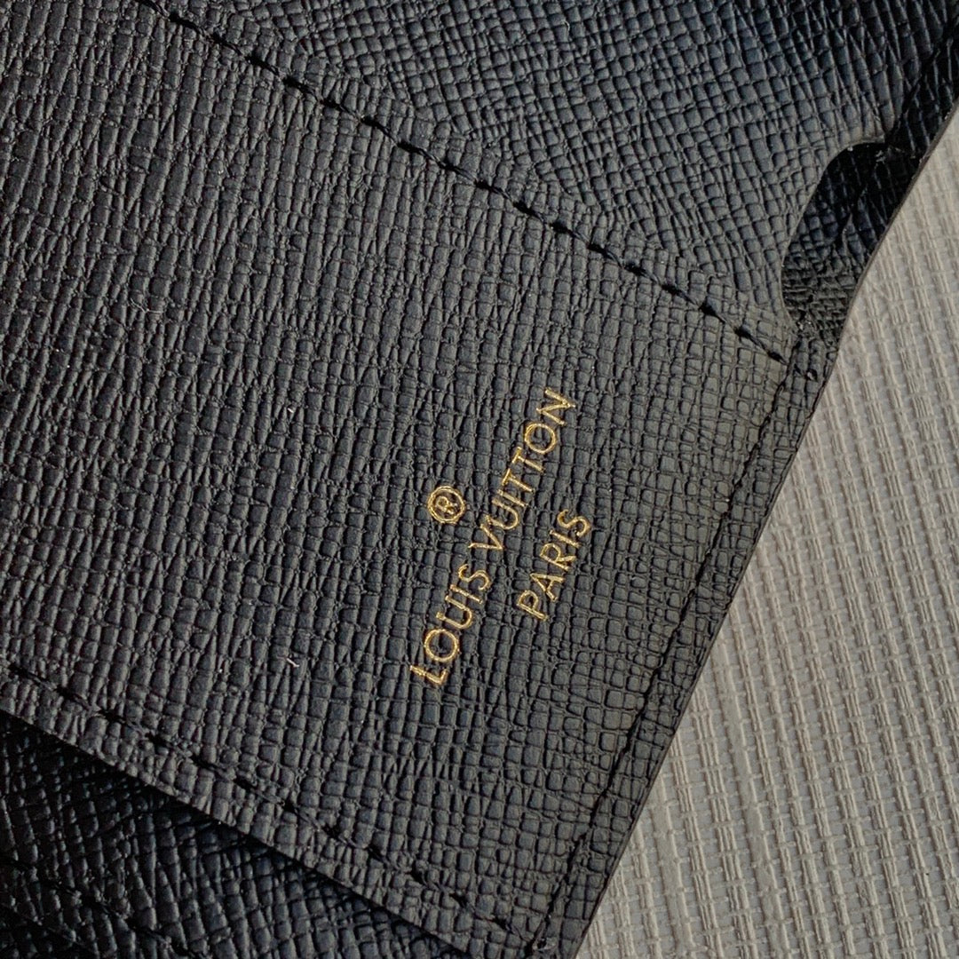 LV M80278 三折短夾