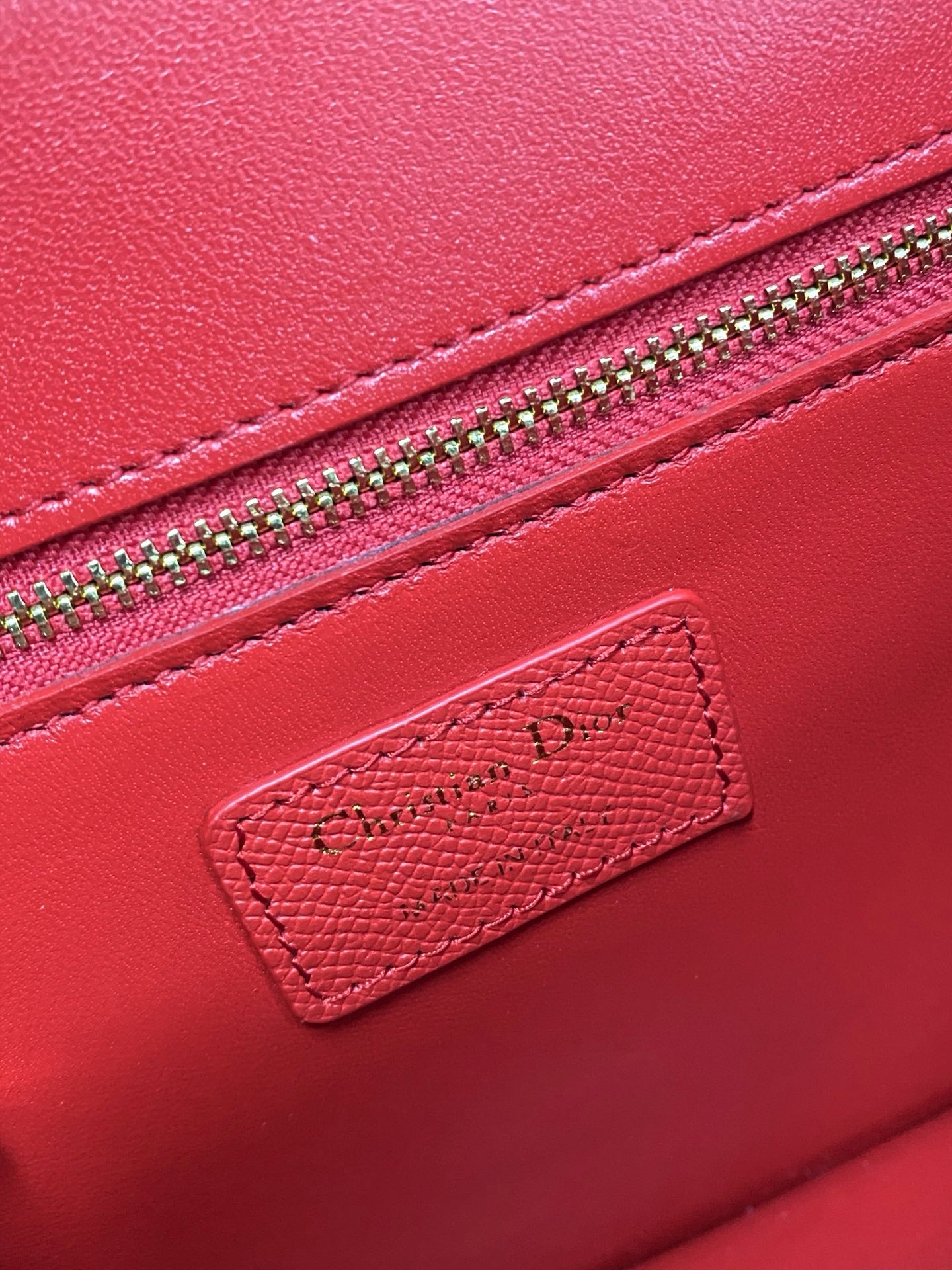 Dior 蒙田 30 Montaigne系列-24cm-牛皮手掌紋-紅色金扣