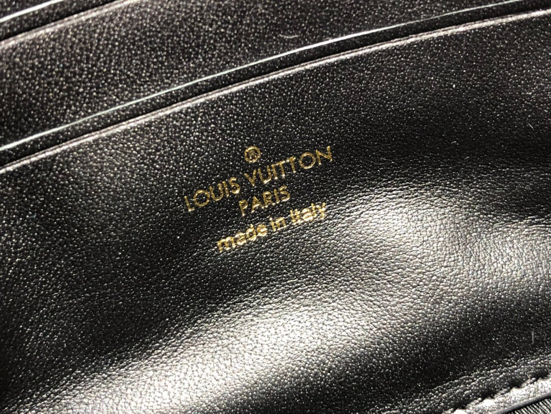 M81399 路L家-Wallet on Strap 手袋 鏈條包 黑色