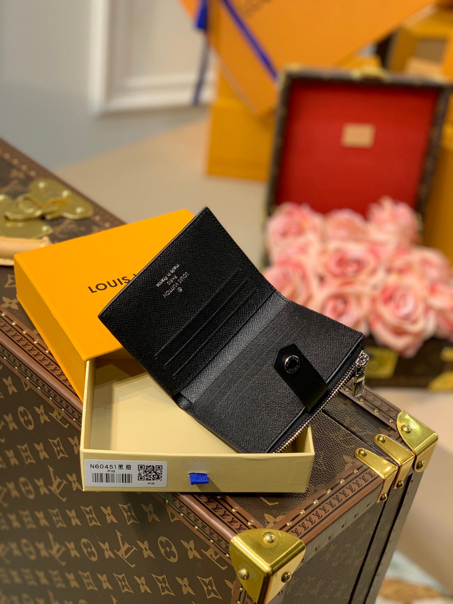 LV M60451 黑色棋盤格 Victorinem 短夾
