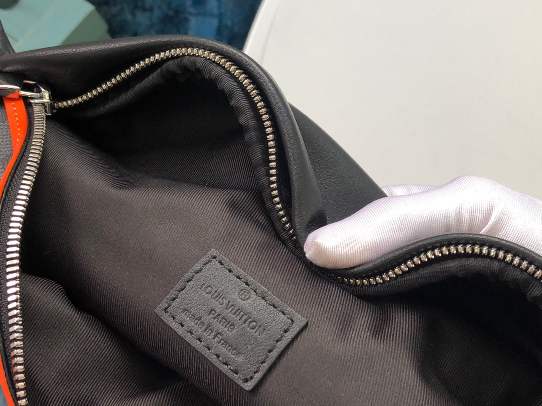 Lou-Damier Cobalt 腰包