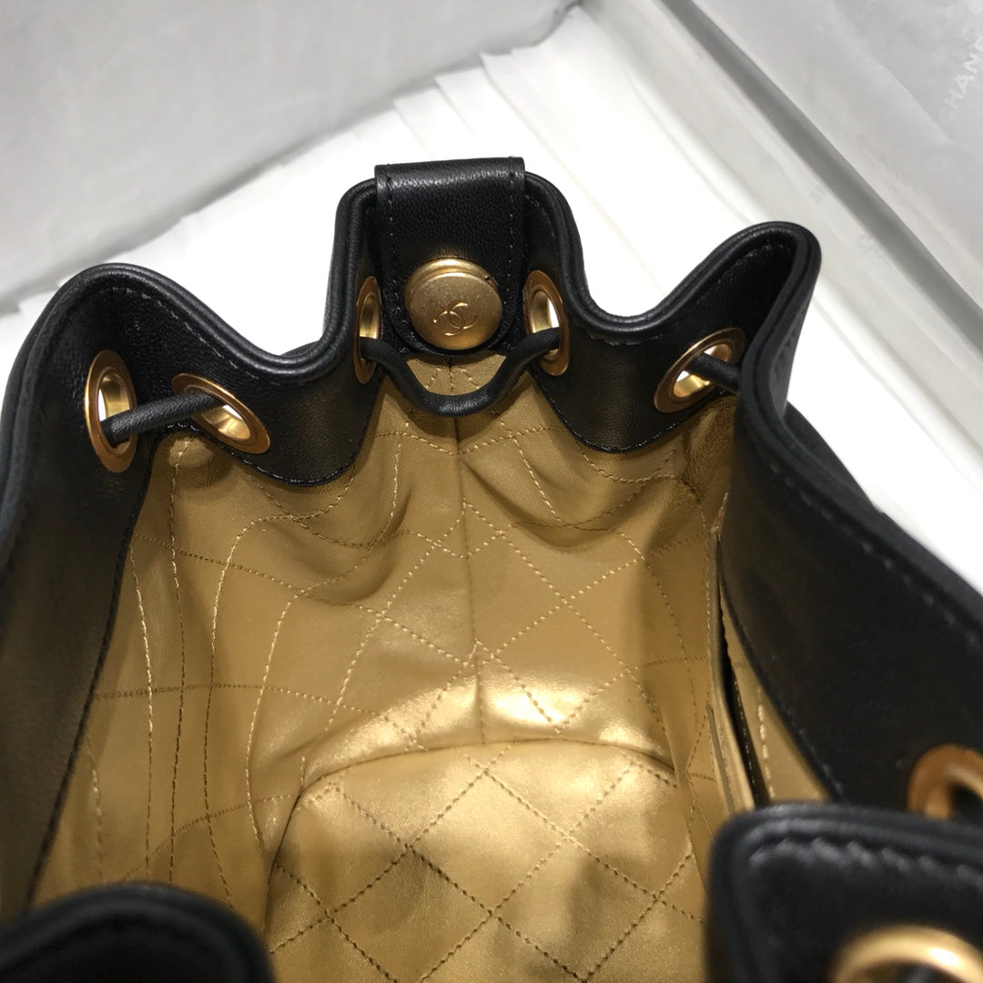 Chanel 2020高級手工坊水桶包