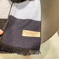 Burberry 羊絨真絲圍巾